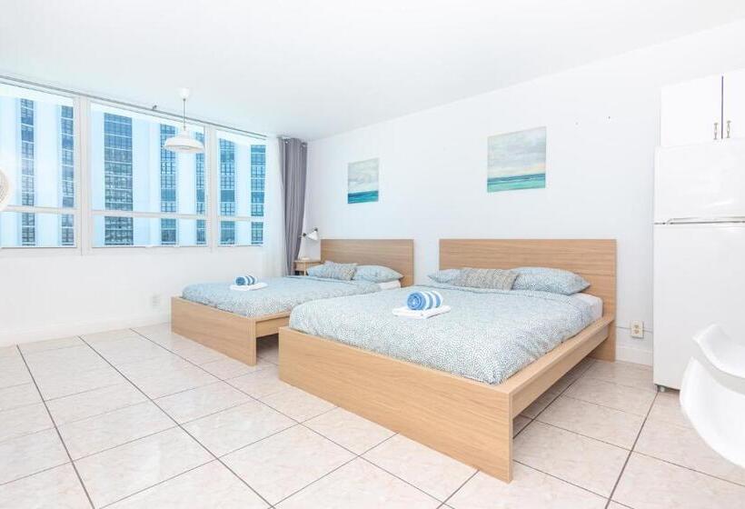 استودیوی استاندارد, Girasole Apartments
