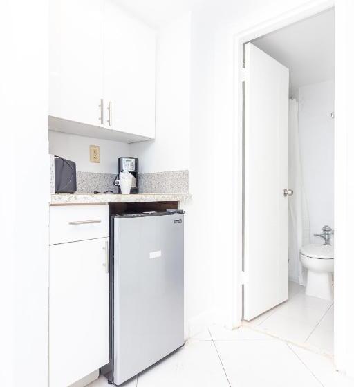استودیوی لوکس, Girasole Apartments