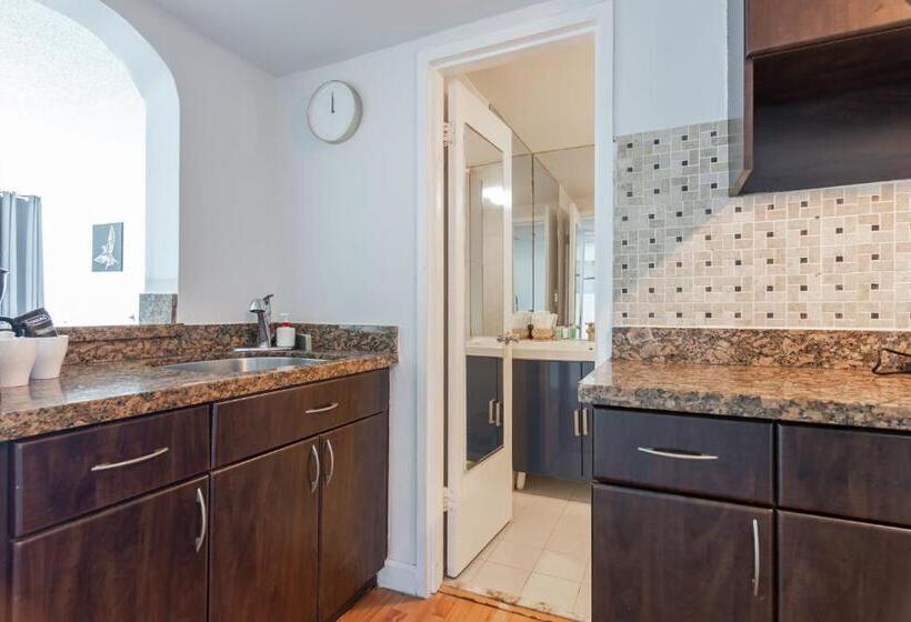 استودیوی استاندارد با چشم‌انداز دریا, Girasole Apartments