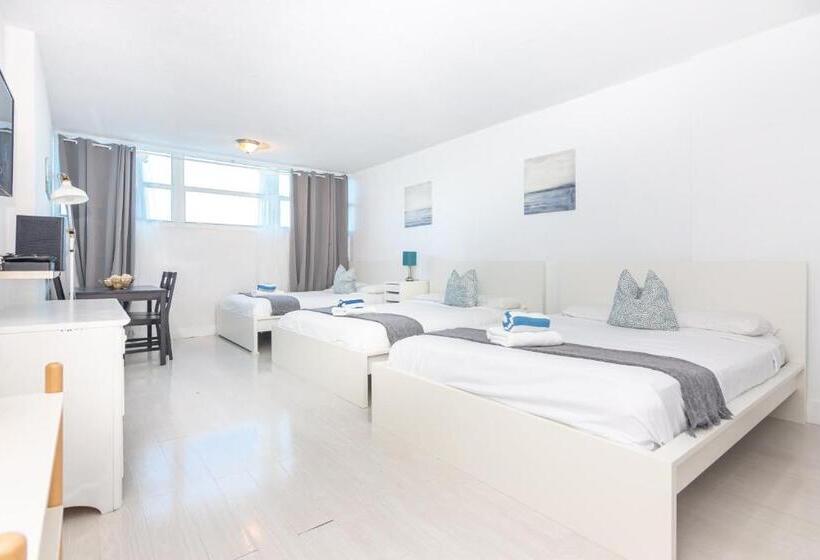 استودیو خانوادگی, Girasole Apartments