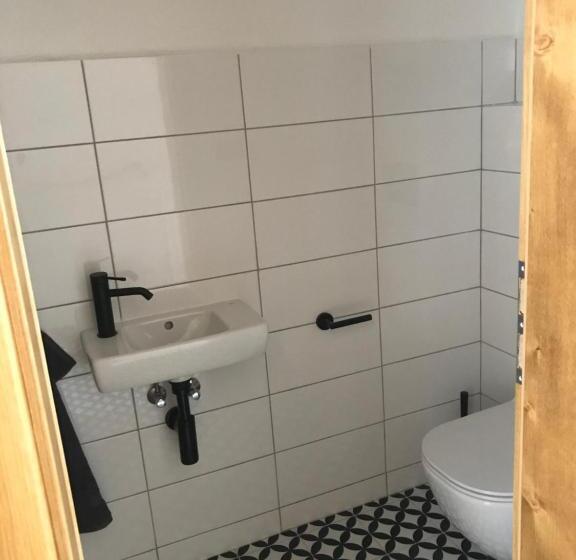 آپارتمان 1 خوابه, Stará škola Hedeč
