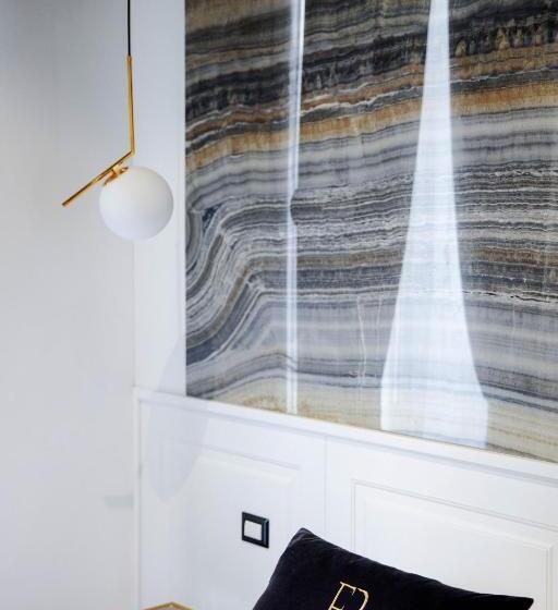 اتاق لوکس با تخت بزرگ, élite Rooms