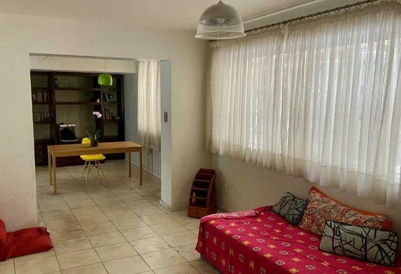 سوییت, Vila Santê
