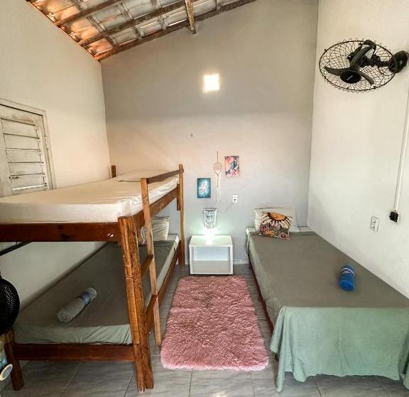스탠다드 트리플 발코니 룸, Vila Da Sereia Hostel E Pousada