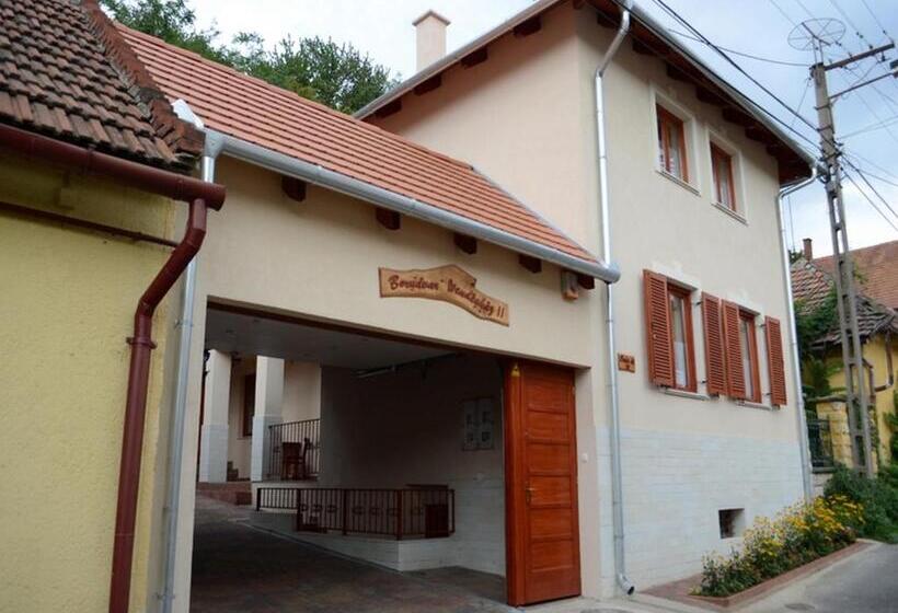 اتاق استاندارد, Borudvar Vendégház Ii