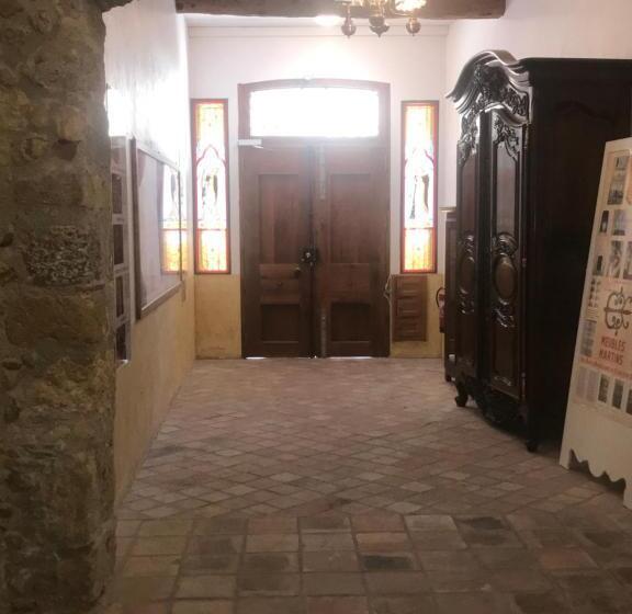 اتاق لوکس, Couvent Des Carmes