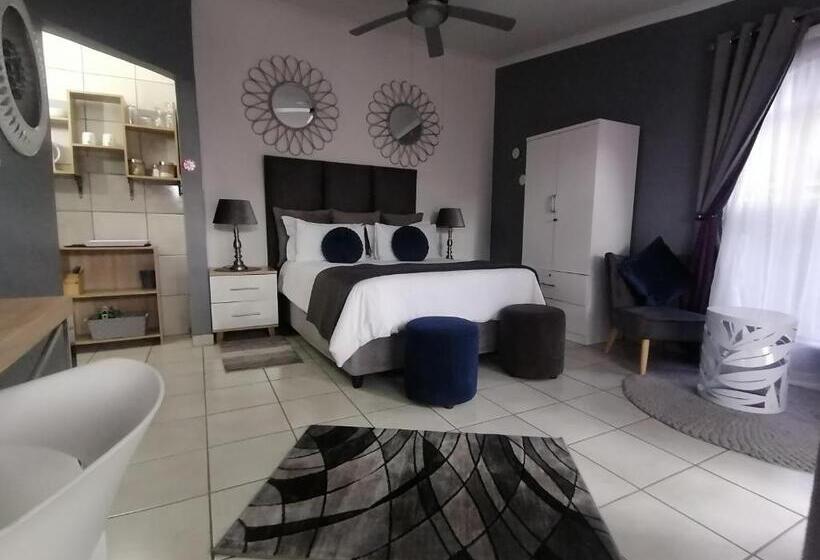 سوییت, Roxy S Rest Guest House