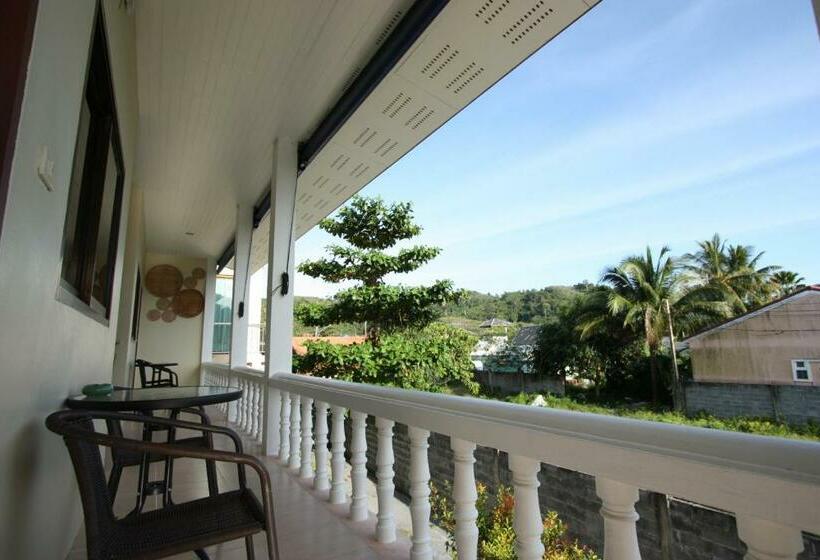 اتاق استاندارد با چشم‌انداز کوهستان, Sun & Sea Nai Yang Phuket