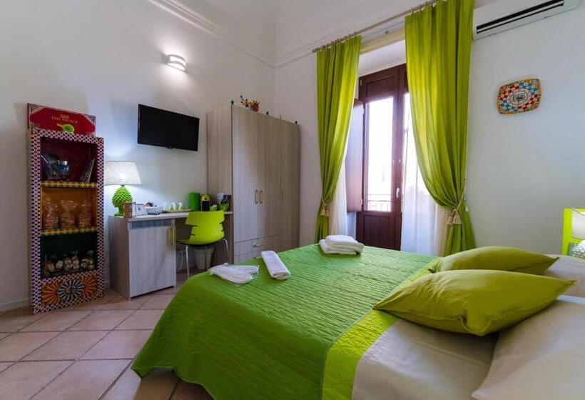 Номер Deluxe Вид на Море с Балконом, The Palace B&b And Apartments