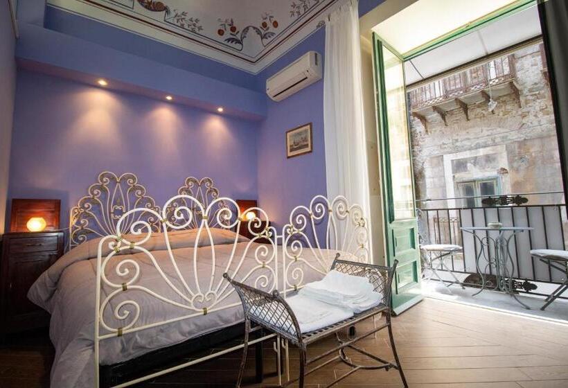 Номер Deluxe с Балконом, The Palace B&b And Apartments