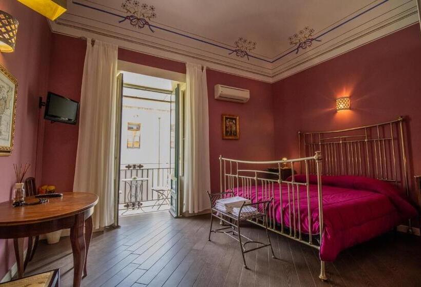 Апартаменты 2 Спальни Вид на Море, The Palace B&b And Apartments