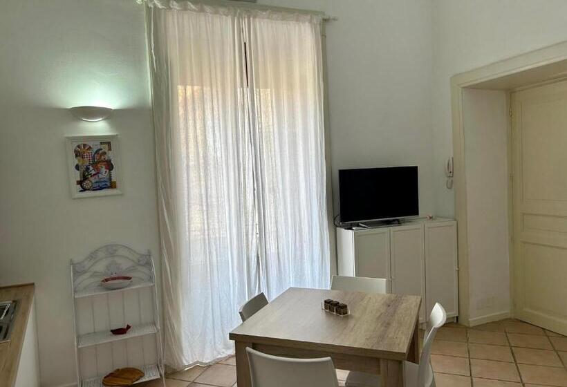 Студия Deluxe, The Palace B&b And Apartments