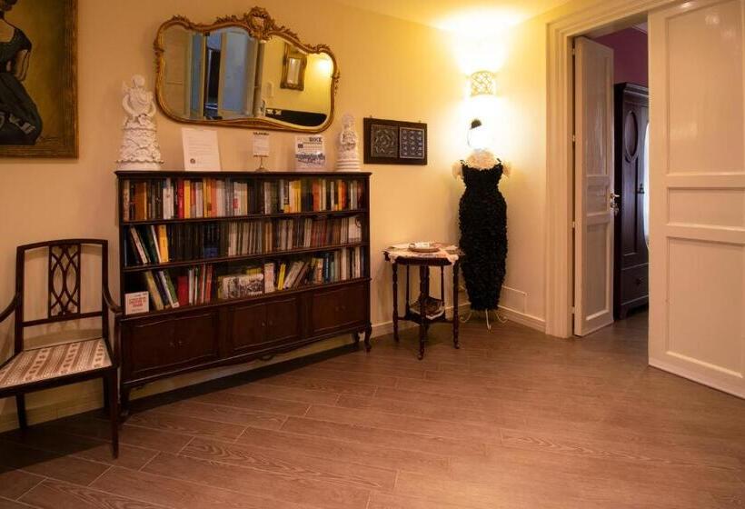 Номер Deluxe Вид на Море с Балконом, The Palace B&b And Apartments
