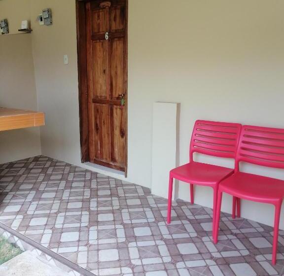 اتاق اکونومی, Walkerz Inn