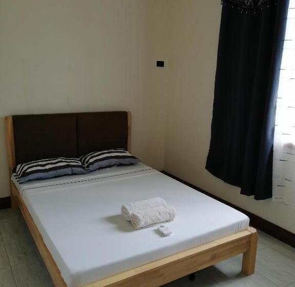 اتاق لوکس, Walkerz Inn