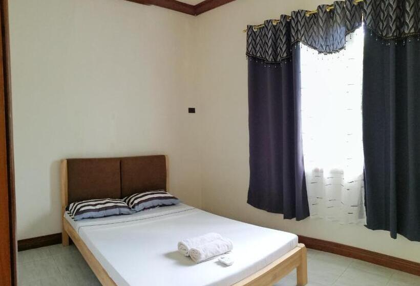 اتاق لوکس, Walkerz Inn