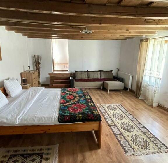 Апартаменты 2 Спальни, Casa De Vacanta Family & Friends