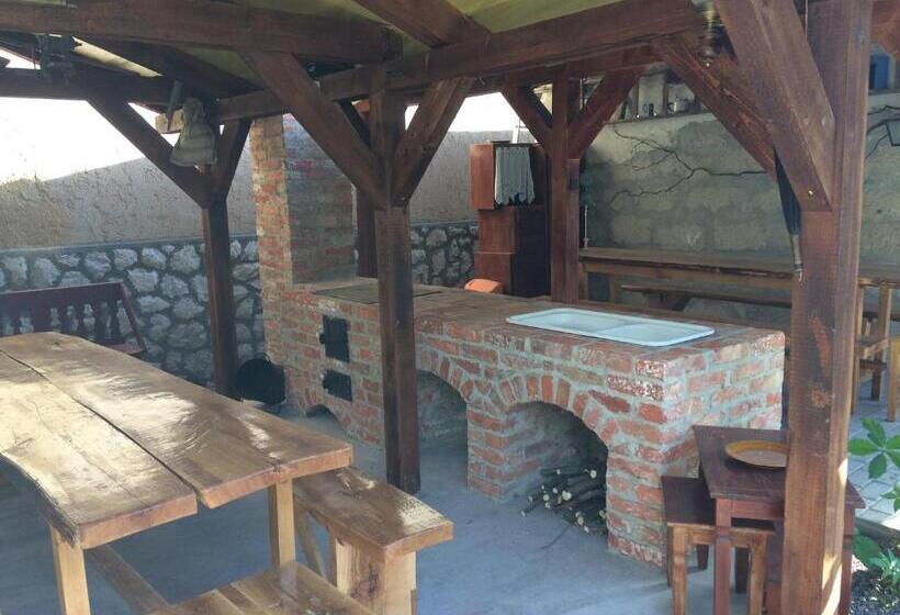 سوییت, Gádoros Vendégház