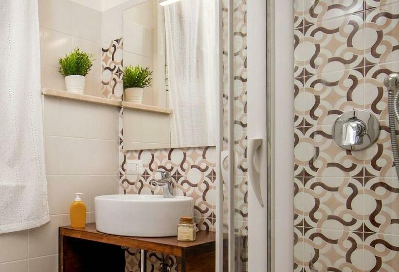 اتاق استاندارد, Sweet Rooms Piramide Bed And Breakfast