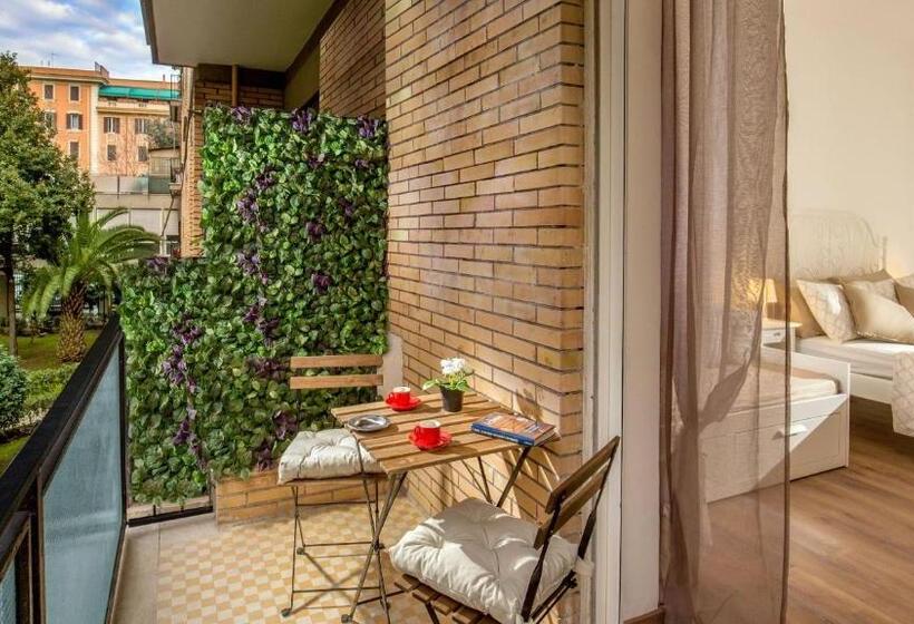 اتاق استاندارد با بالکن, Sweet Rooms Piramide Bed And Breakfast