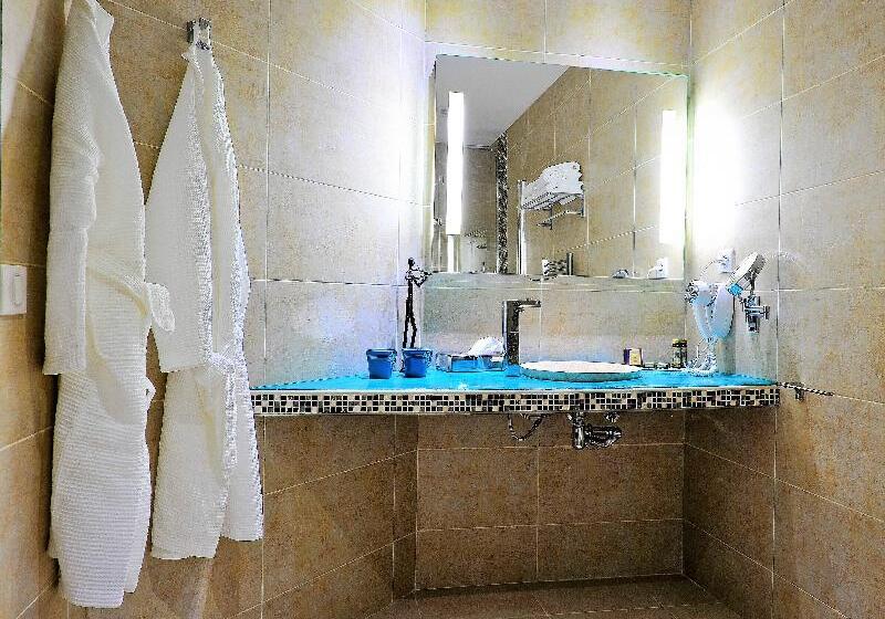 Номер Стандарт Индивидуальный Вид на Море, Hôtel Liberata & Spa