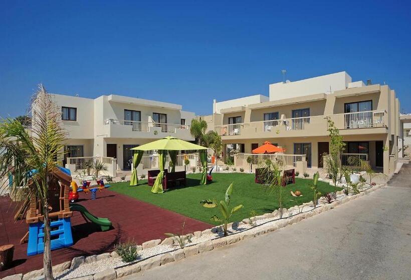 استودیوی استاندارد, Nelia Gardens