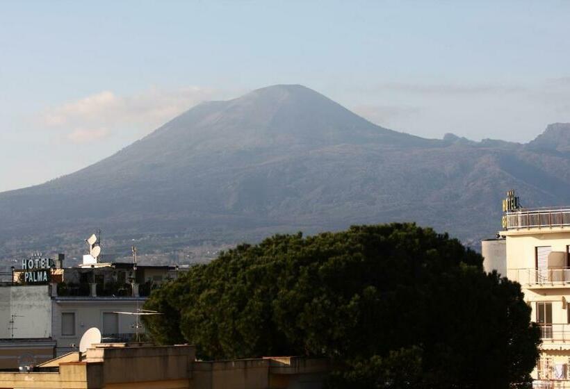 Трехместный Номер Deluxe, Pompei Palace B&b