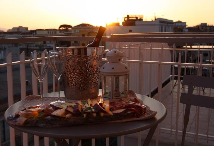 Quarto Estandar Cama King, Pompei Palace B&b