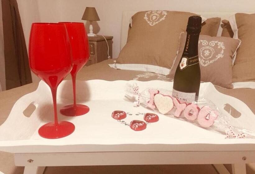 Трехместный Номер Deluxe, Pompei Palace B&b