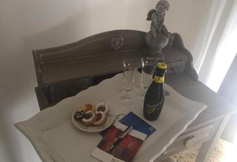 Трехместный Номер Deluxe, Pompei Palace B&b