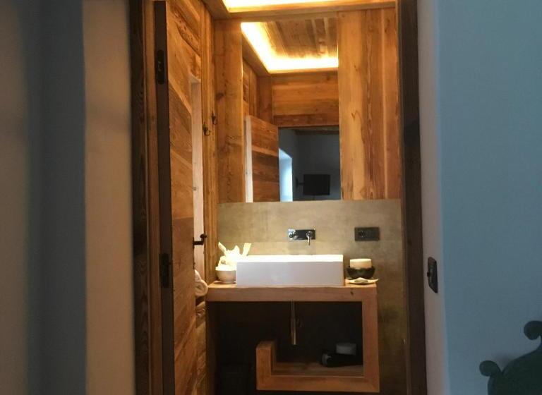 Номер Стандарт, B&b Rossodisera