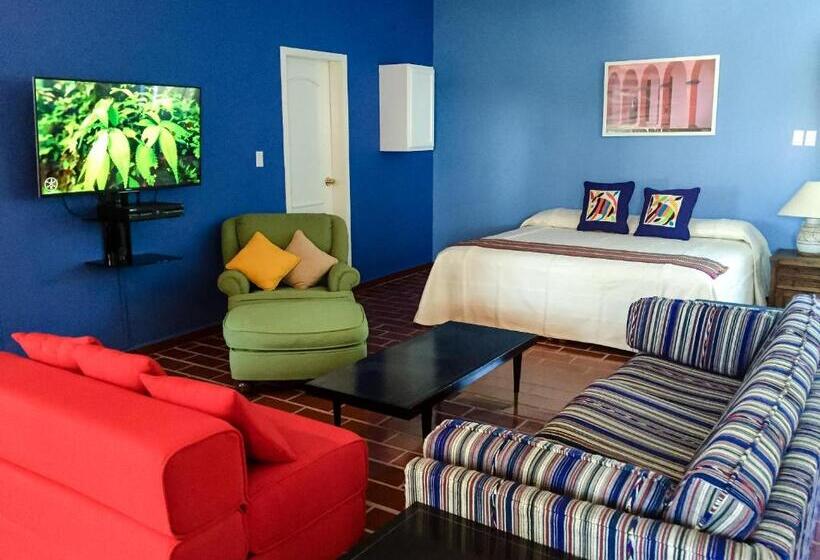 Deluxe Suite King Bed, La Posada Del Tepeyac