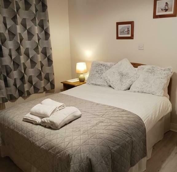 Номер Стандарт, Johnny B S B&b