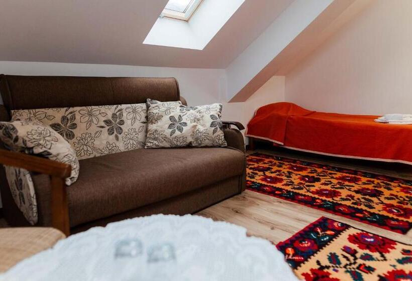 Семейный Номер, Casa Marta