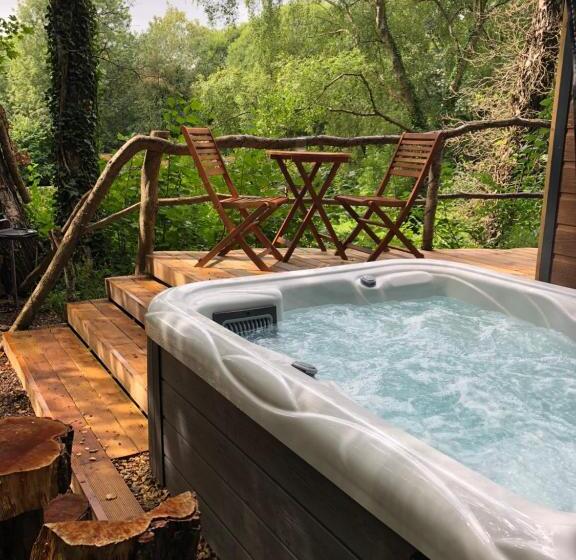 Студия Стандарт, Herons Lake Retreat Hot Tub Lodges