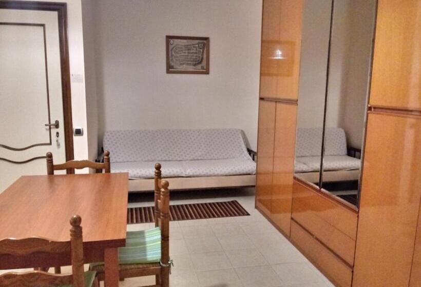 اتاق استاندارد, B&b Tio Pepe