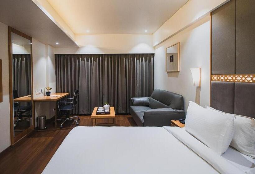 Номер Стандарт, Safal Retreat