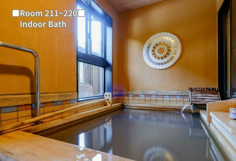 标准间, Bihadanoyu Koshikano Onsen