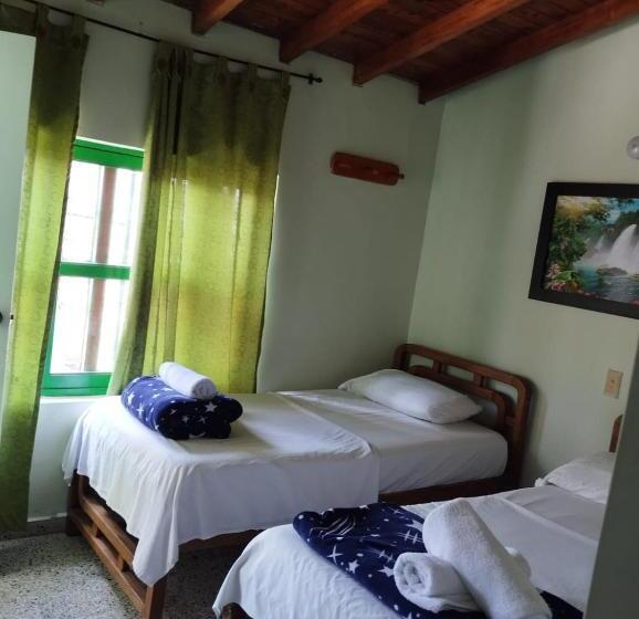 اتاق استاندارد سه نفره, Casa Verde Guatapé