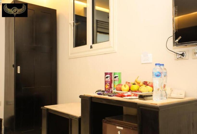 اتاق لوکس چهار تخته, Comfort Inn Giza