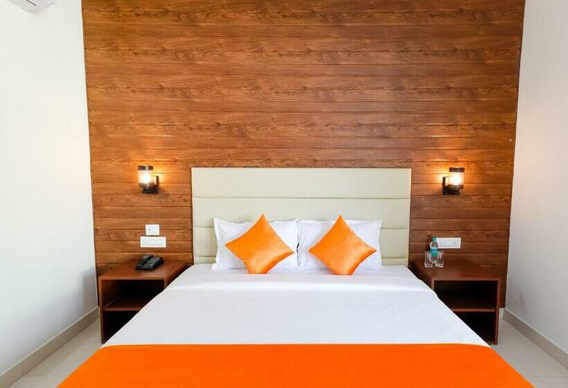 اتاق استاندارد با چشم‌انداز استخر, Miranda Beach Resort Baga
