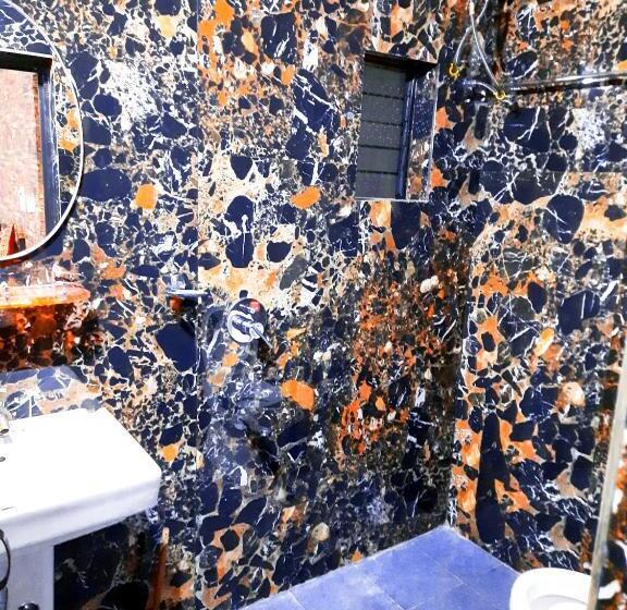 Номер Deluxe с Балконом, Om Sai Guest House