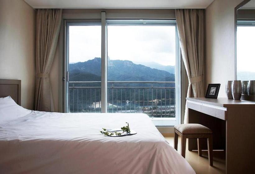 اتاق خانوادگی, Seorak I Park Condo