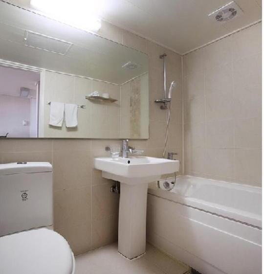 اتاق خانوادگی, Seorak I Park Condo
