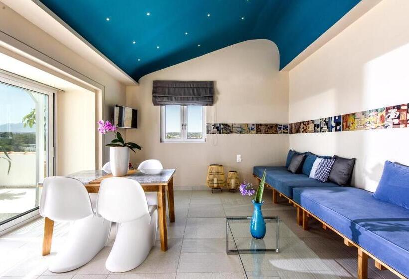스위트 킹사이즈 침대, Aptera Beach