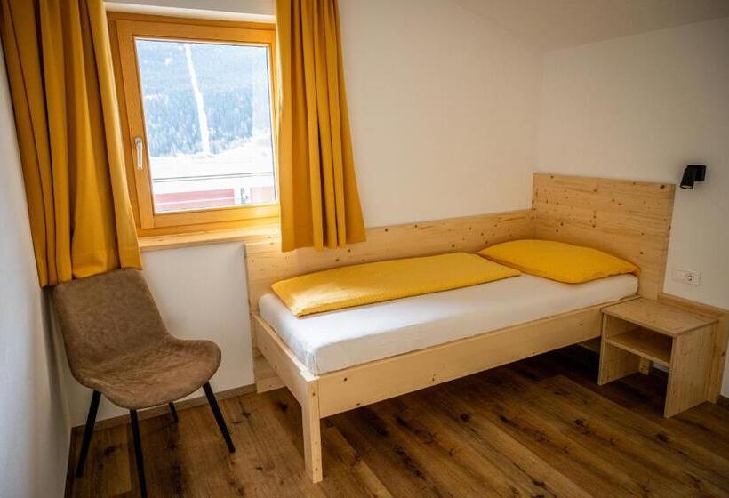 Апартаменты 2 Спальни, Residence Montana