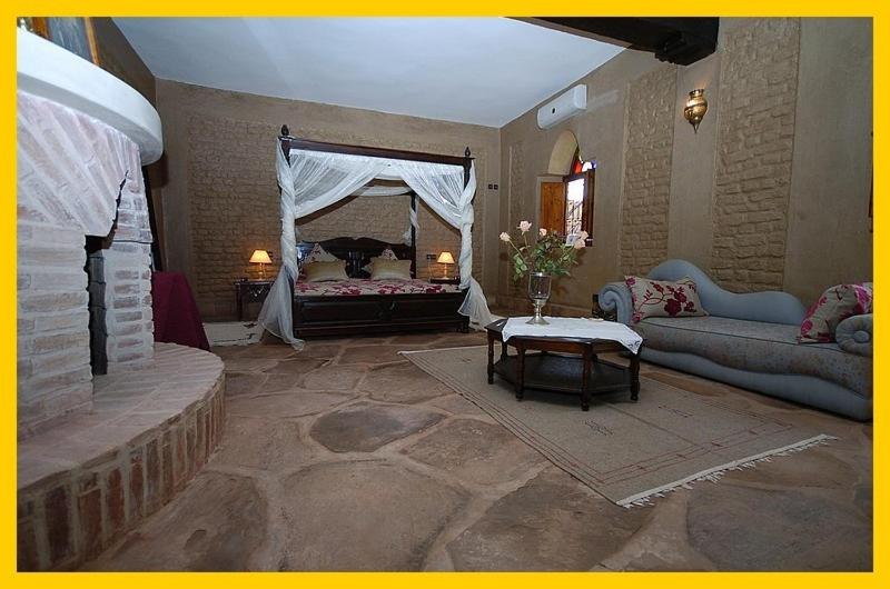 Люкс Сеньор, La Rose Du Desert