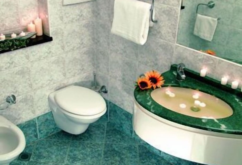 Quarto Estandar, Thea & Residence