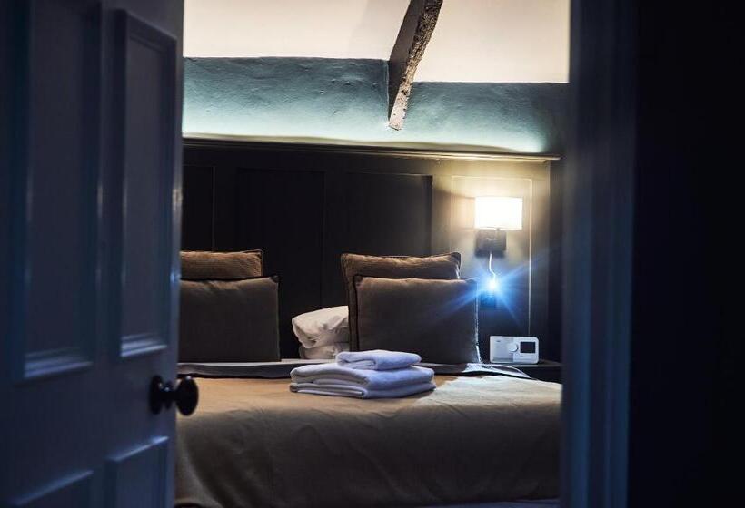 Quarto Superior, The Brown S