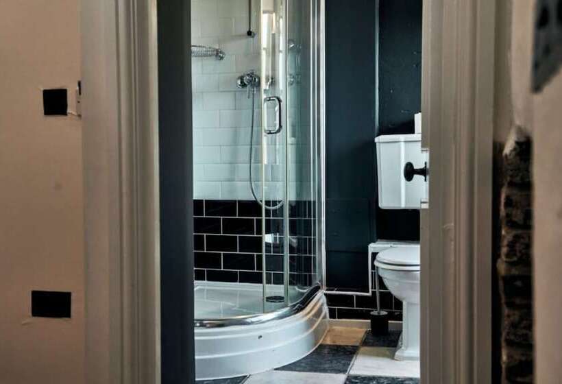 Quarto Superior, The Brown S